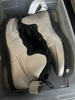 NIKE AF1 size 8 classic Phoamposite style