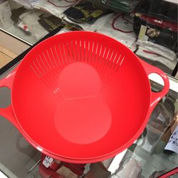 Tupperware Drainer