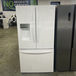 Frigidaire French Door Refrigerator SK