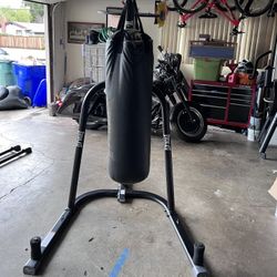 Everlast Heavy Bag Stand, With Heavy Bag, And Speed bag, 