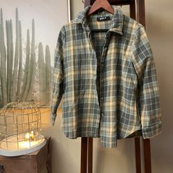 Stagecoach / Rodeo / Country Button Up Women’s Plaid Shirt 