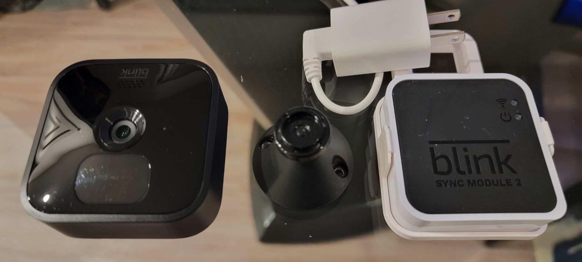 Blink Outdoor - wireless, weather-resistant HD security camera, motion detection, 1 camera system