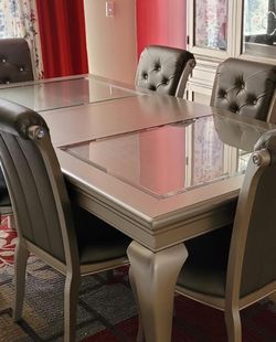 Dining Set with 4 chairs
