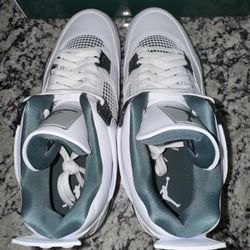 Jordan Retro 4 Oxidized Green ( Brand New )