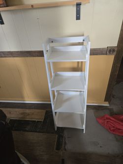 White 5-Tier Ladder Bookshelf