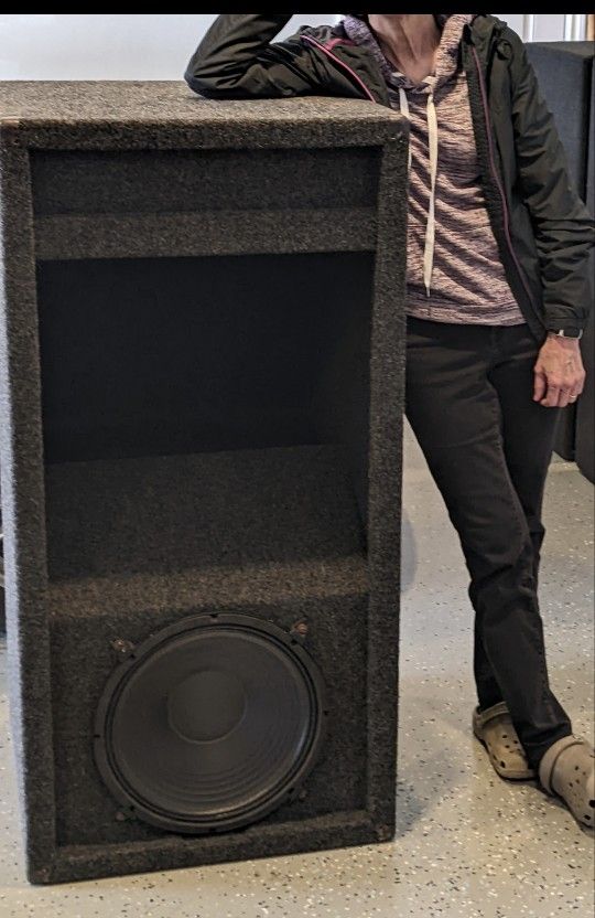 JBL Folded Horn Enclosure (800watts)