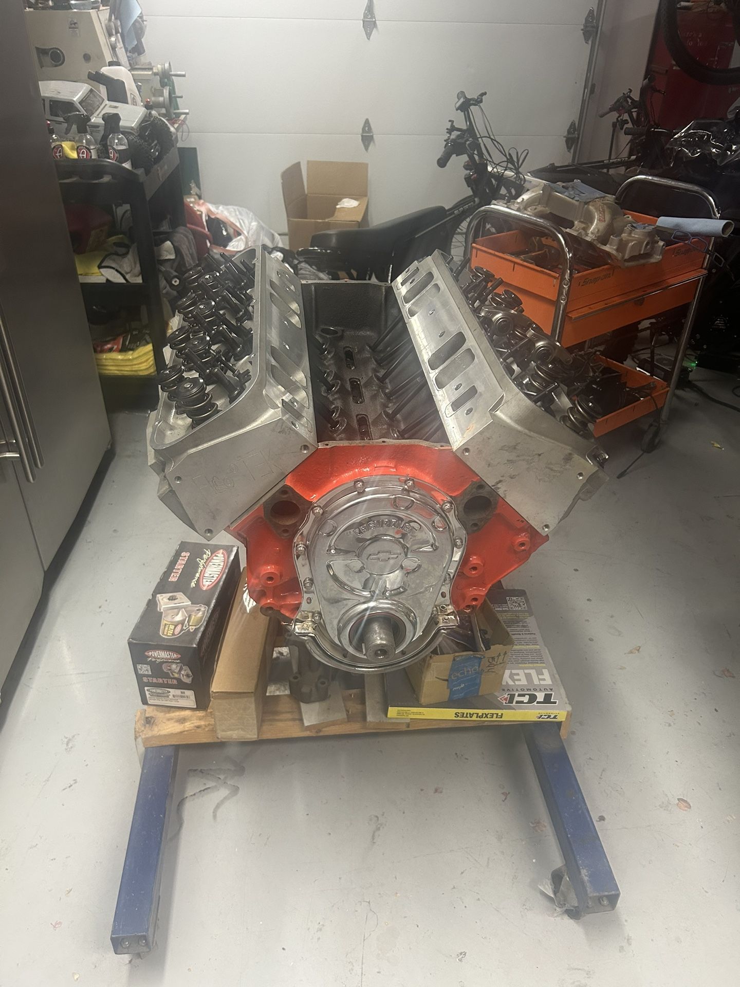 Chevy 454 Aluminum Headed Engine