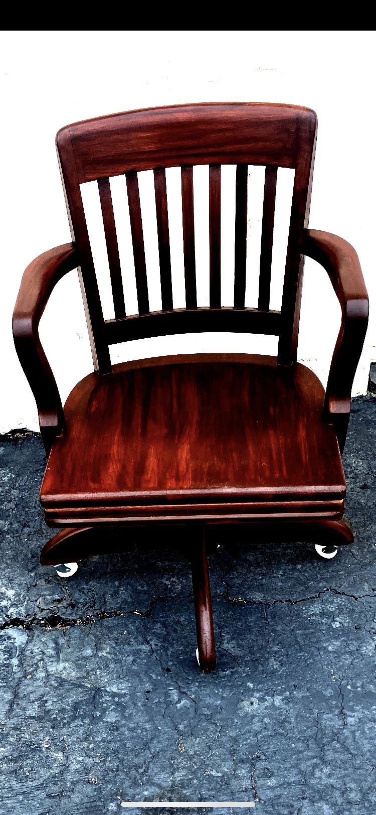 comfortable curved lumbar spindles and a sculpted seat. • Vintage furniture Pat. 1939 • Signed "W. H. Gunlocke Chair Co." • Solid oak frame with loads