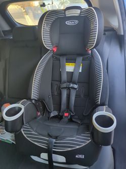 Graco 4Ever Deluxe Car seats