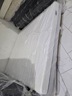 King Sizes Mattress And Box Spring Purple Classic