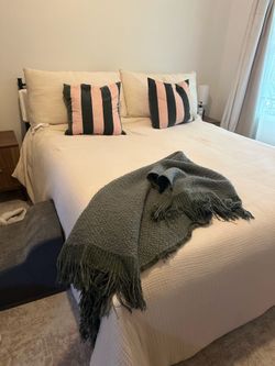 Queen bed. Lightly used.