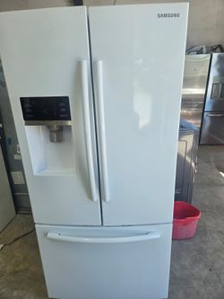 Samsung fridge bottom freezer w33