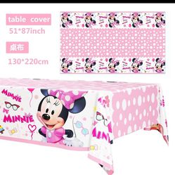 Minnie Mouse table cloths 
