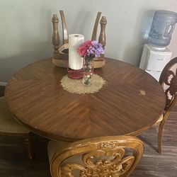 Round Wooden Kitchen Table 