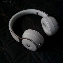 Beats Solo Pro Wireless Headphones 