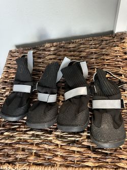 Dog Trail Shoes -size Medium 