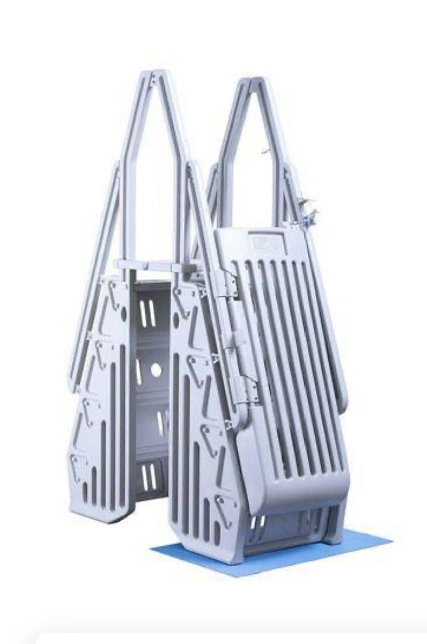Pool Ladder System