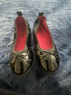 Kenneth Cole girls shoes