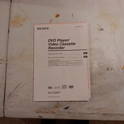 DVD Player / Video Cassette Recorder