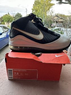 Nike Lebron 7 Size 6Y