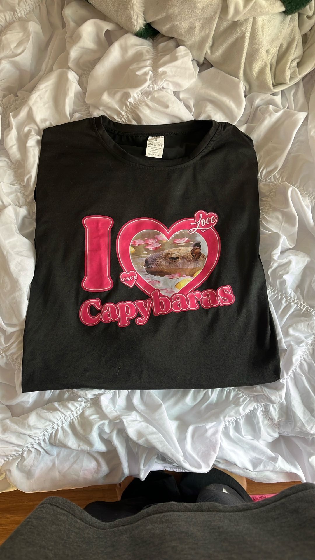 XL Black “I Love Capybaras” Shirt 