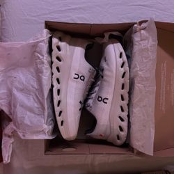 OnCloud Cloudtilt Shoes - Size 11