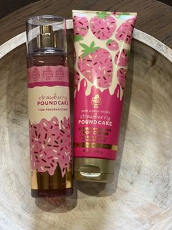 $22.00 Set  Bath &Body Works Strawberry 🍓 pound Cake 8oz Fragrance Mist And Body Cream 