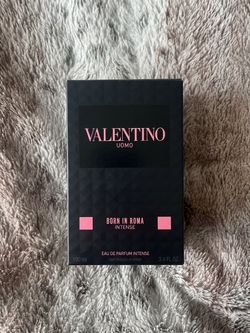 Valentino Uomo Born in Roma