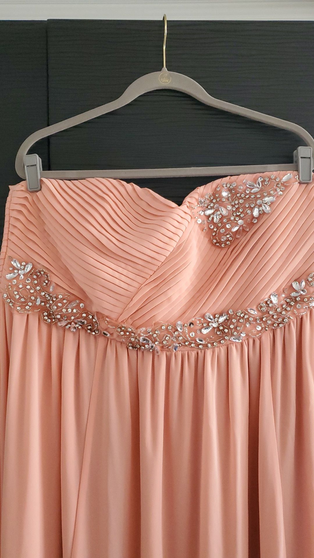Gorgeous plus size (20) fancy floor length dress (prom, wedding, dinner)