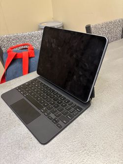 6th gen iPad Air 11inch - 128gb