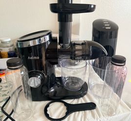 Aeitto Slow Masticating Juicer – Like New – $40