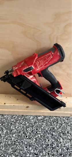 Milwaukee M18 30 Degree framing nailer tool only