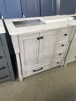 Bathroom vanity cabinet 36” solid mango Quartz top with sink and backsplash