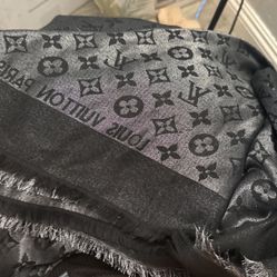 Louis Vuitton Scarf 