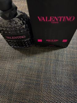 Valentino born in Roma extradose cologne