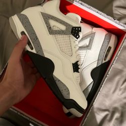 Jordan 4 Retro 
