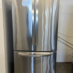 LG French door fridge 33”