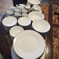 Noritake Reina 6450 Q China Set