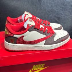 N.ike Dunk Low