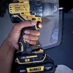 ATOMIC 20V MAX Cordless Brushless Compact 1/2 in. Drill/Driver