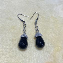 925 Sterling Silver with blue sandstone teardrop earring 