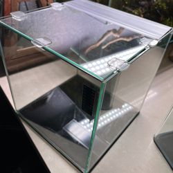 Aqueon Frameless Cube Aquarium, 3 Gallon