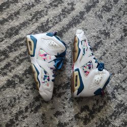 Air Jordan 6 Retro GS, Big Kids' Size 5Y, Pre-owned - White/Laser Fuchsia