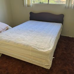 Double Bed With Wood Headboard 