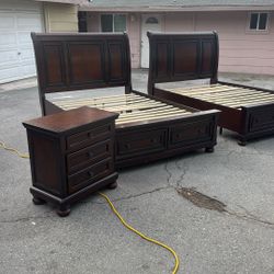 Queen Bed Frame  OFFER UP