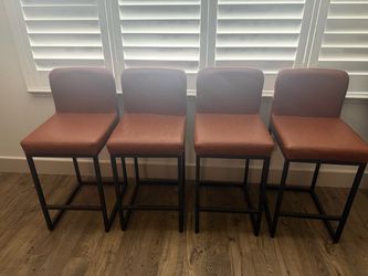 Brand new counter stools (5)