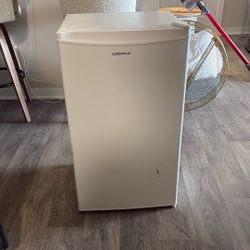 Lostreman Mini Fridge 