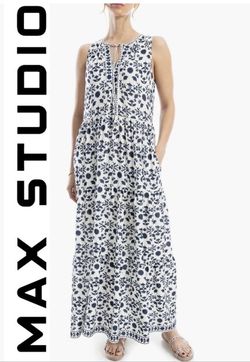 MAX STUDIO Sleeveless Tiered Maxi Dress in Cream/Navy Sz S