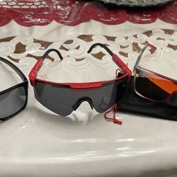 SUNGLASSES 🕶️ 3PAIRS 