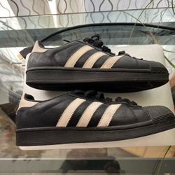 Adidas Sneakers Classic Style Black White Stripes Gently Used Size Unisex US 6 1/2